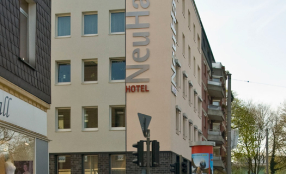 neuhaus-1.jpg