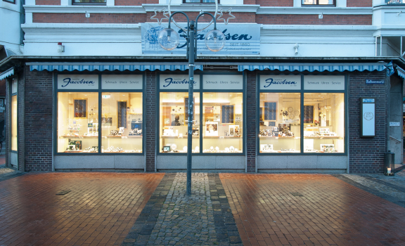 jacobsen_fassade_1w.jpg